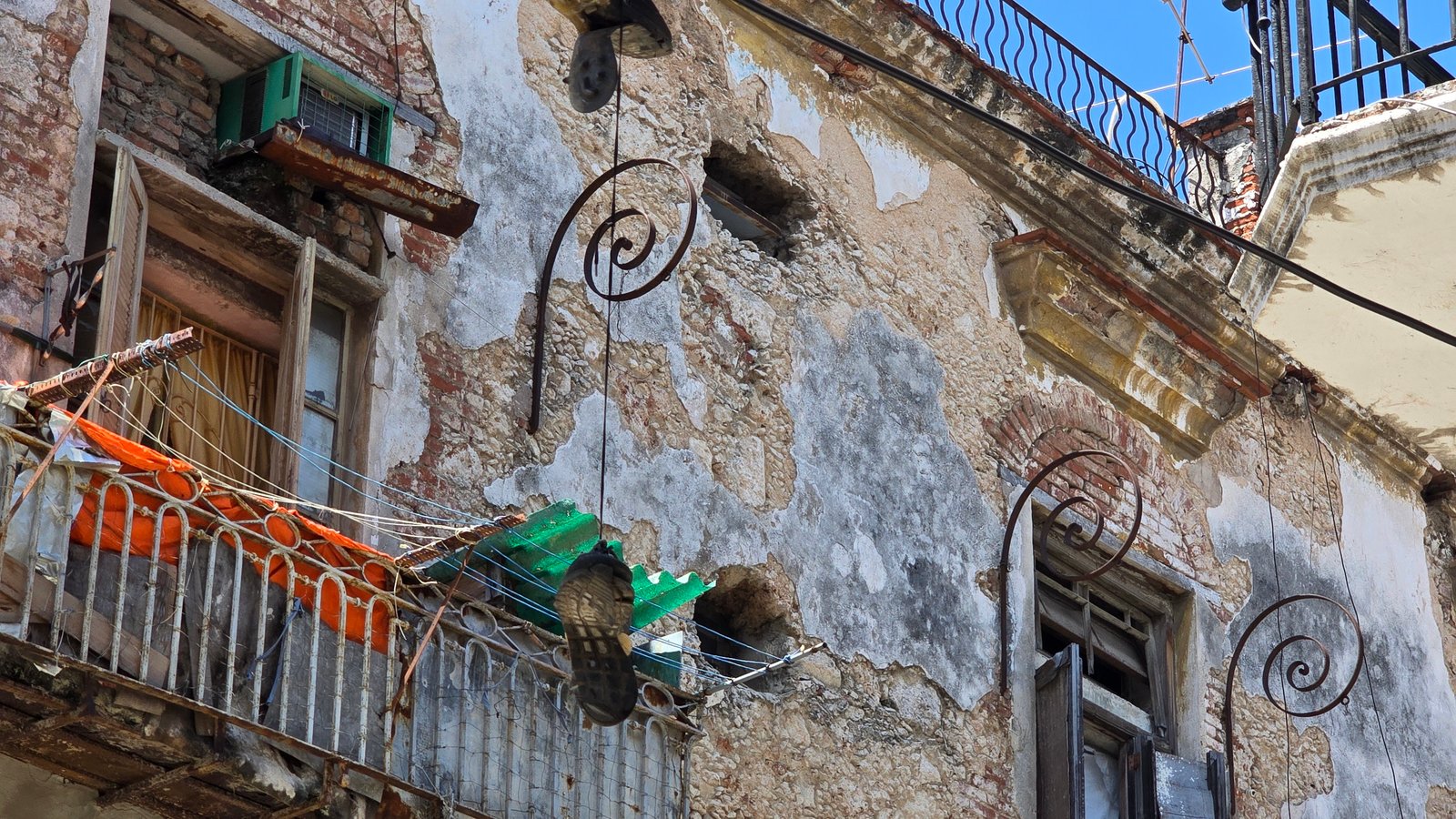 Russia considering sending oil to Cuba on a humanitarian basis