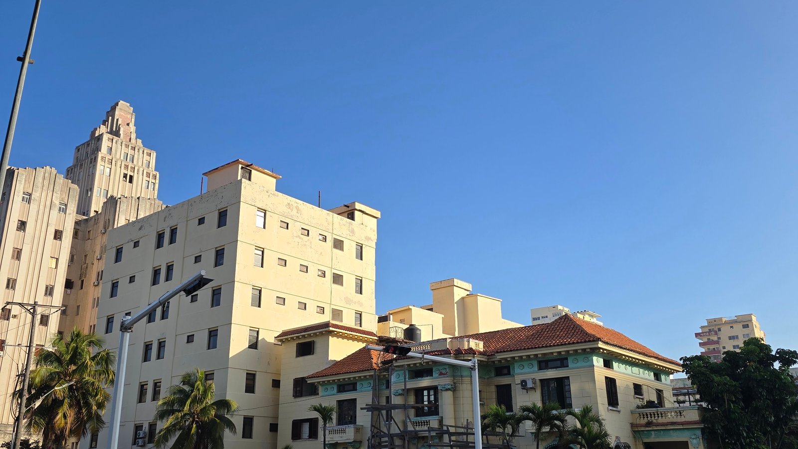 New US sanctions intensify pressure on investment and trade  with Cuba